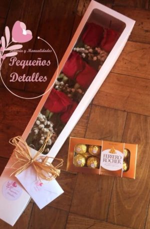 Caja con 6 rosas rojas y bombones ferrero