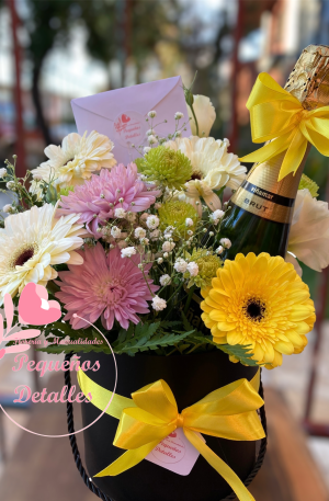 Cilindro mix floral con espumante